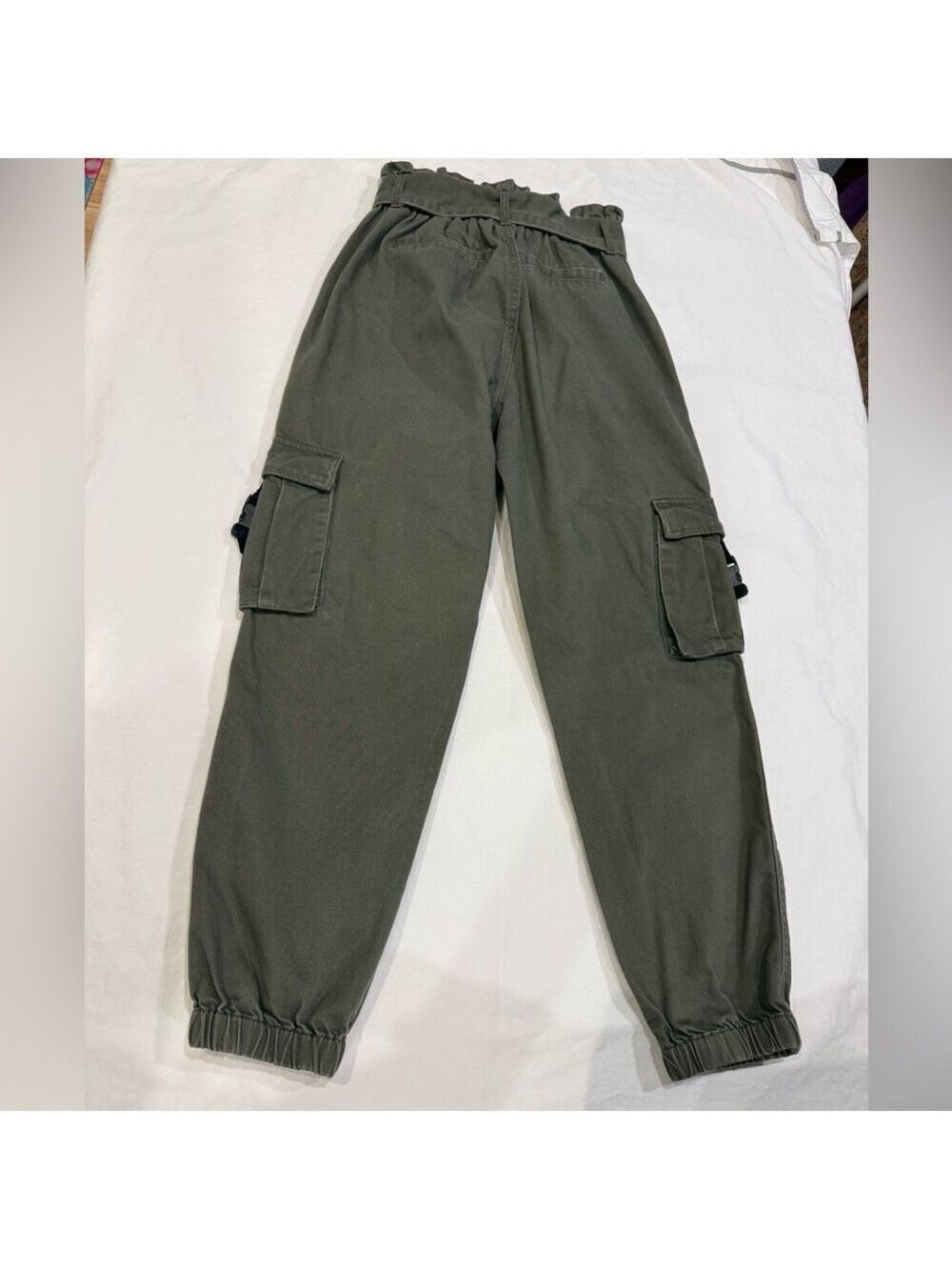 Forever 21 Olive Green Paperbag Waist Cargo Joggers Size S Utility Pants - Picture 6 of 9